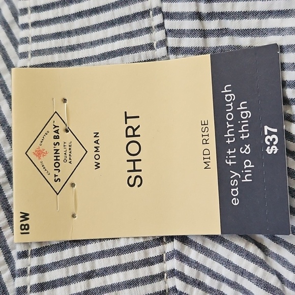 St. John's Bay Blue and White Striped Seersucker Shorts with 8" Inseam NWT - Picture 4 of 11